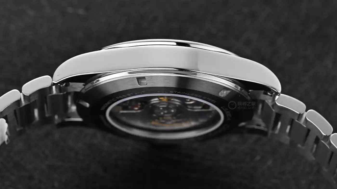 戴上这抹“康卡斯绿”，赴一场春日优雅之约：41mm精钢表壳配太阳纹盘面，这颜值绝了！ | 奈斯探表