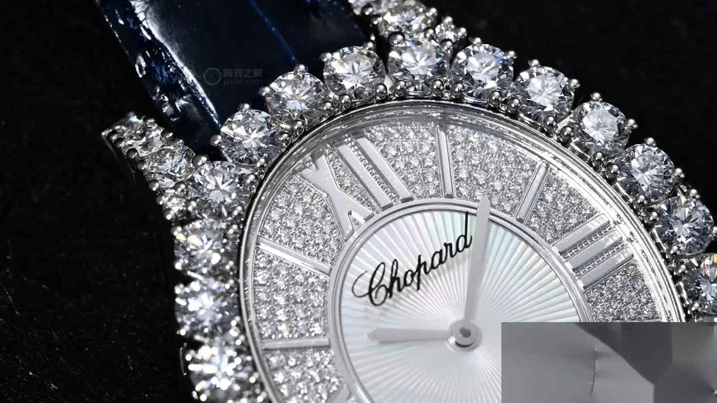百万级萧邦钻表长啥样?椭圆白金壳+满钻镶嵌,珠宝腕表天花板来了 | 奈斯探表 百万级萧邦钻表长啥样?椭圆白金壳+满钻镶嵌,珠宝腕表天花板来了 | 奈斯探表