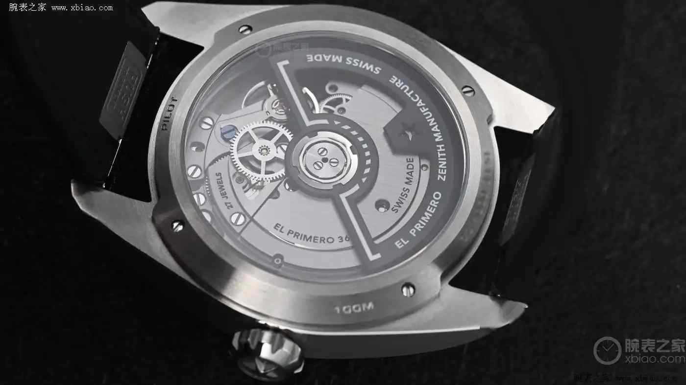 复古情怀VS现代美学！真力时飞行员系列新旧对比，哪款才是你的空中搭档？ | 奈斯探表