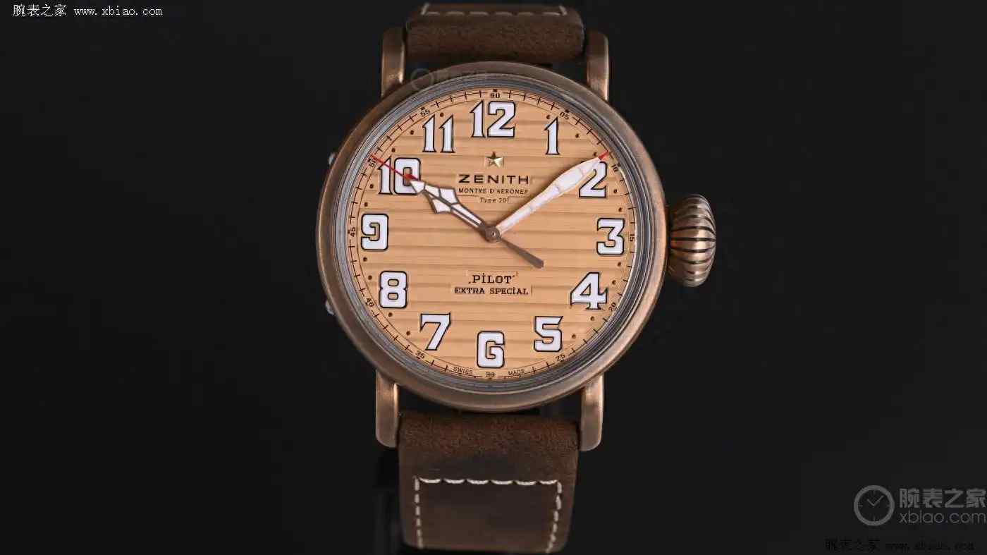 复古情怀VS现代美学！真力时飞行员系列新旧对比，哪款才是你的空中搭档？ | 奈斯探表