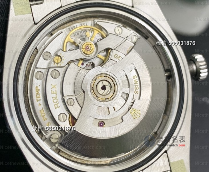 玩表先玩“芯”:VS 厂薄荷绿日志搭载丹东 3235 机芯,到底能不能打? | 奈斯探表 玩表先玩“芯”:VS 厂薄荷绿日志搭载丹东 3235 机芯,到底能不能打? | 奈斯探表