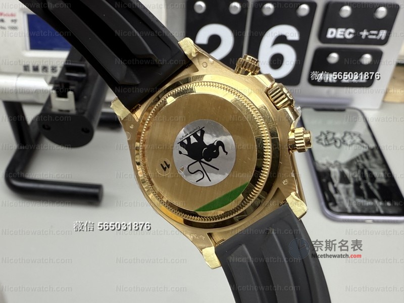 VS厂配重版金胶迪实测：136g沉甸手感+丹东4131机芯，这款余文乐同款太香了！ | 奈斯探表