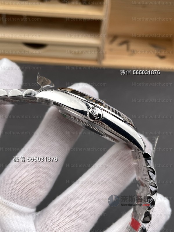 VS厂劳力士灰钻日志V2版深度测评：高级灰配丹东3235，细节究竟能打几分？ | 奈斯探表