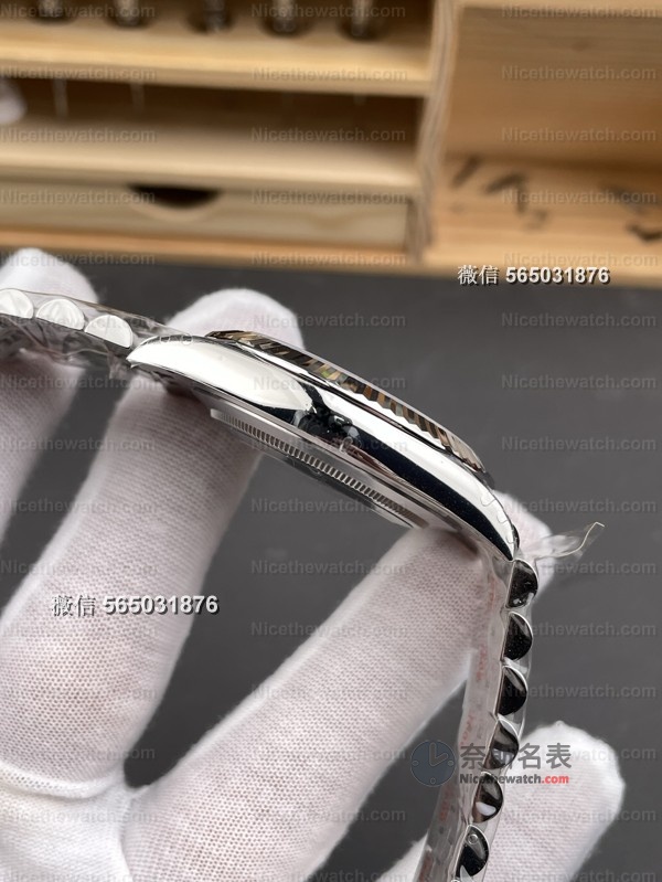 VS厂劳力士灰钻日志V2版深度测评：高级灰配丹东3235，细节究竟能打几分？ | 奈斯探表