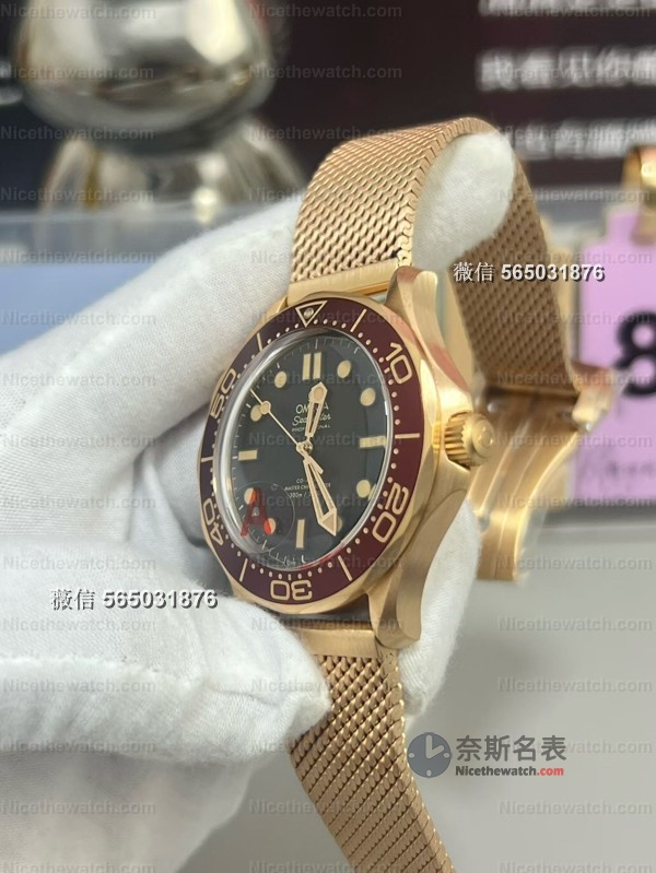 VS工厂复古青铜金海马300深度评测：丹东8806机芯+红金配色值不值得入手？ | 奈斯探表
