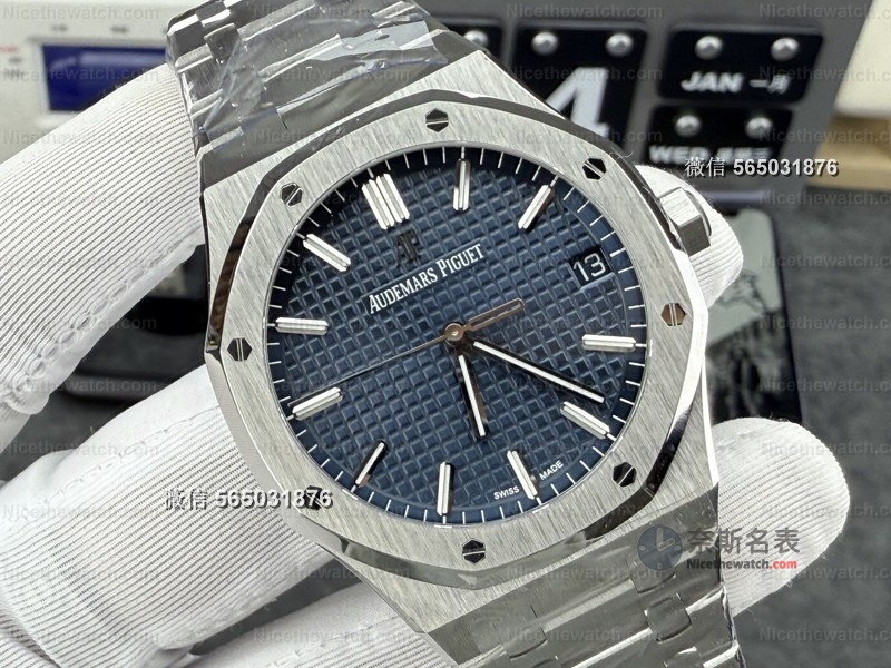 VS厂皇家橡树15500蓝盘评测：丹东4302一体机芯能否撼动APS地位？ | 奈斯探表