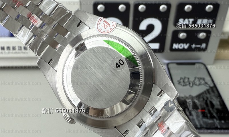 玩表先玩“芯”:VS 厂薄荷绿日志搭载丹东 3235 机芯,到底能不能打? | 奈斯探表 玩表先玩“芯”:VS 厂薄荷绿日志搭载丹东 3235 机芯,到底能不能打? | 奈斯探表