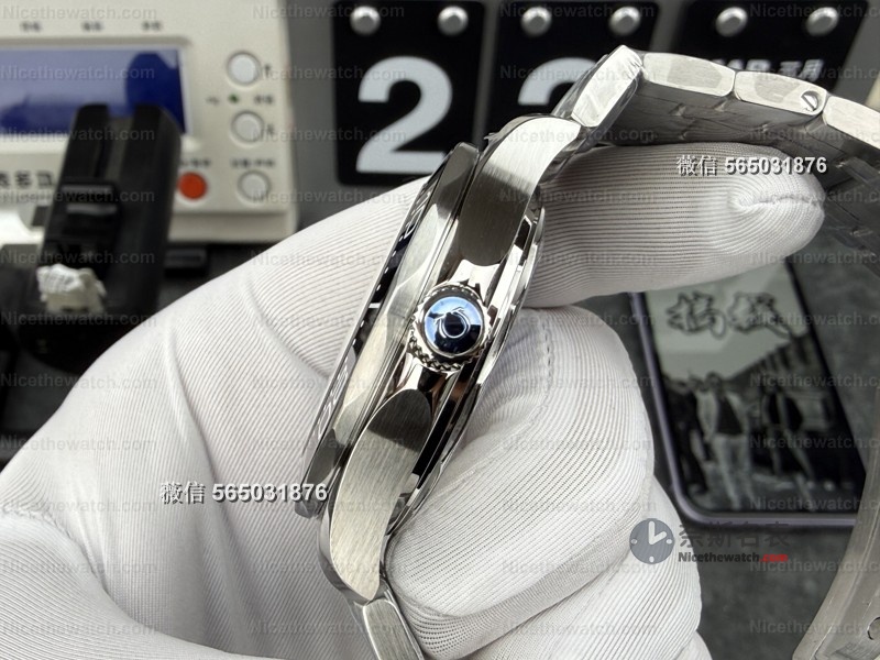 VS厂海马300 V4版上手一周:这枚 VS厂海马300 V4版上手一周:这枚