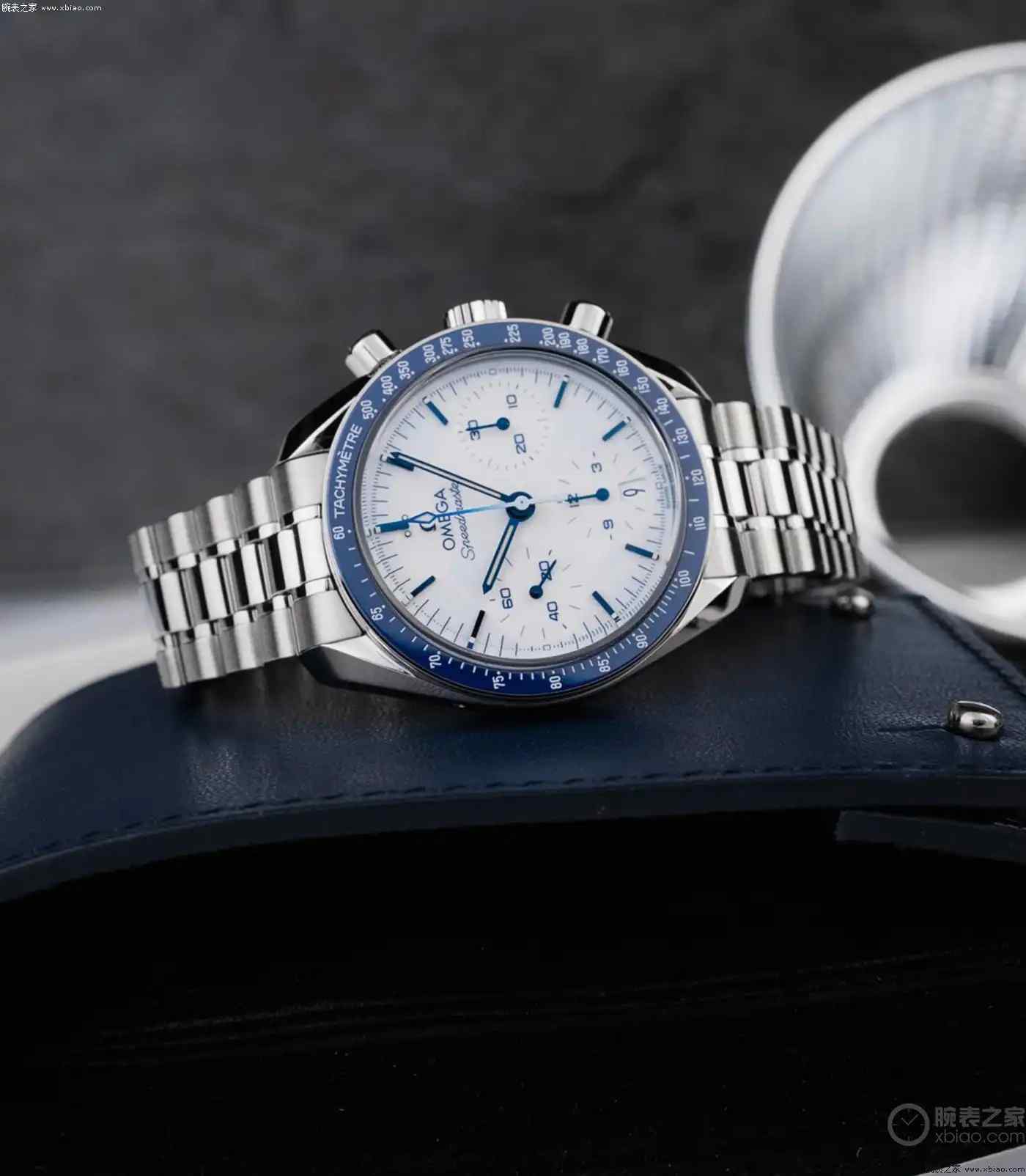 4万级封神！欧米茄冰雪超霸登场，米兰冬奥会特别款颜值炸裂 | 奈斯探表