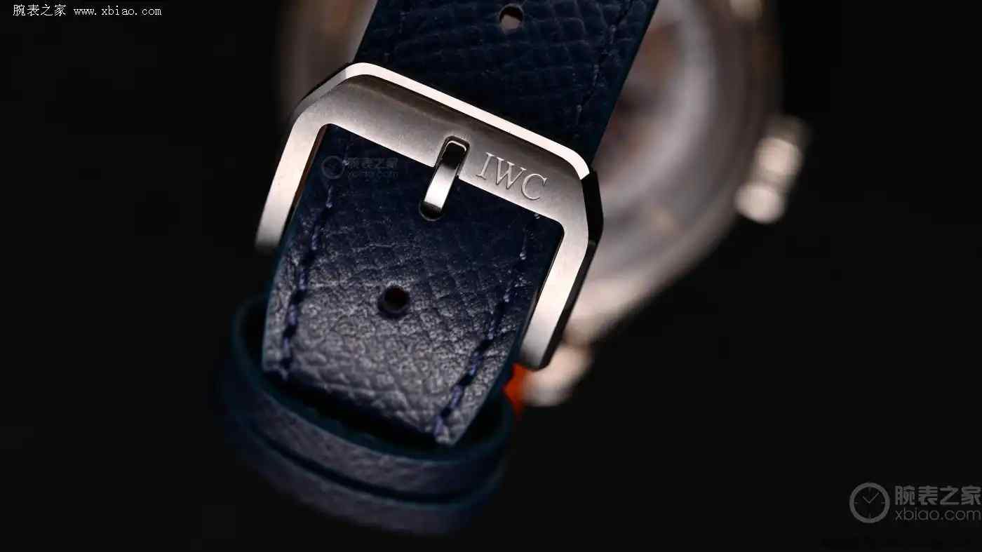 春夏通勤天花板！万国白金冰蓝葡计，这抹蓝让精钢瞬间不香了 | 奈斯探表