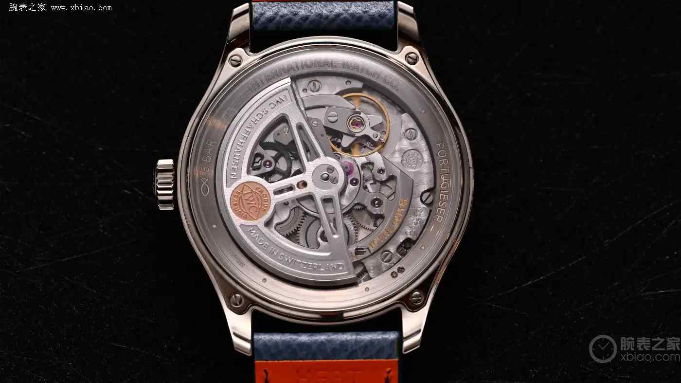 春夏通勤天花板！万国白金冰蓝葡计，这抹蓝让精钢瞬间不香了 | 奈斯探表