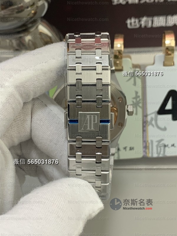 预算有限想入皇家橡树？VS厂15500灰面4302机芯版实测，佩戴舒适度拉满！ | 奈斯探表