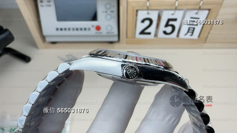贝母盘每一块都独一无二!VS厂DD星期日志实测:丹东3255机芯+183克配重,奢华感拿捏到位 | 奈斯探表 贝母盘每一块都独一无二!VS厂DD星期日志实测:丹东3255机芯+183克配重,奢华感拿捏到位 | 奈斯探表
