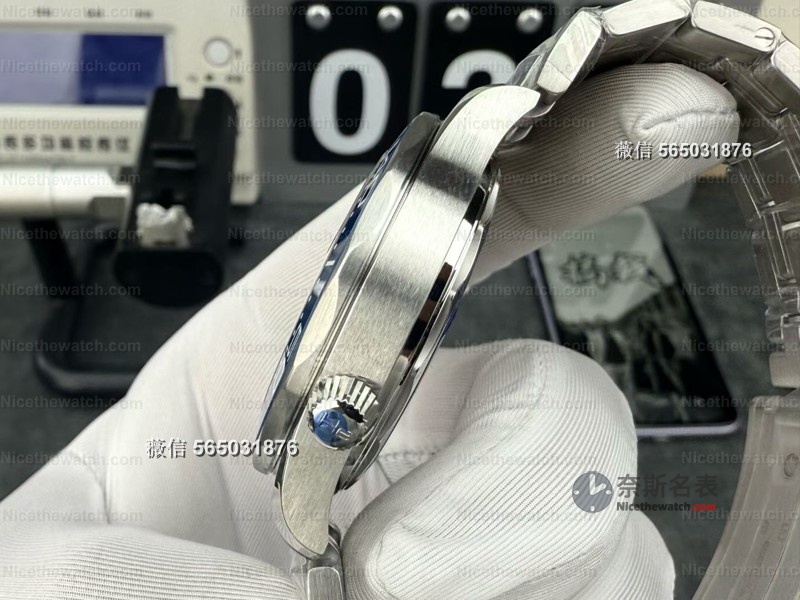 VS厂欧米茄海马300米升级8806机芯：这次真的"稳"了 | 奈斯探表