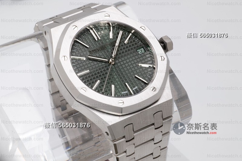 章鱼哥实测：VS厂皇家橡树15510钢王，陶瓷滚珠+4302机芯到底强在哪？ | 奈斯探表