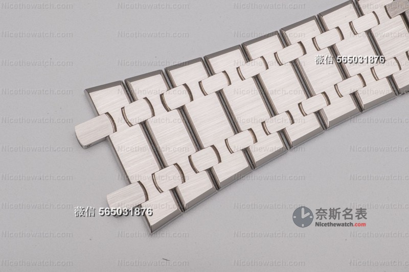 章鱼哥实测：VS厂皇家橡树15510钢王，陶瓷滚珠+4302机芯到底强在哪？ | 奈斯探表