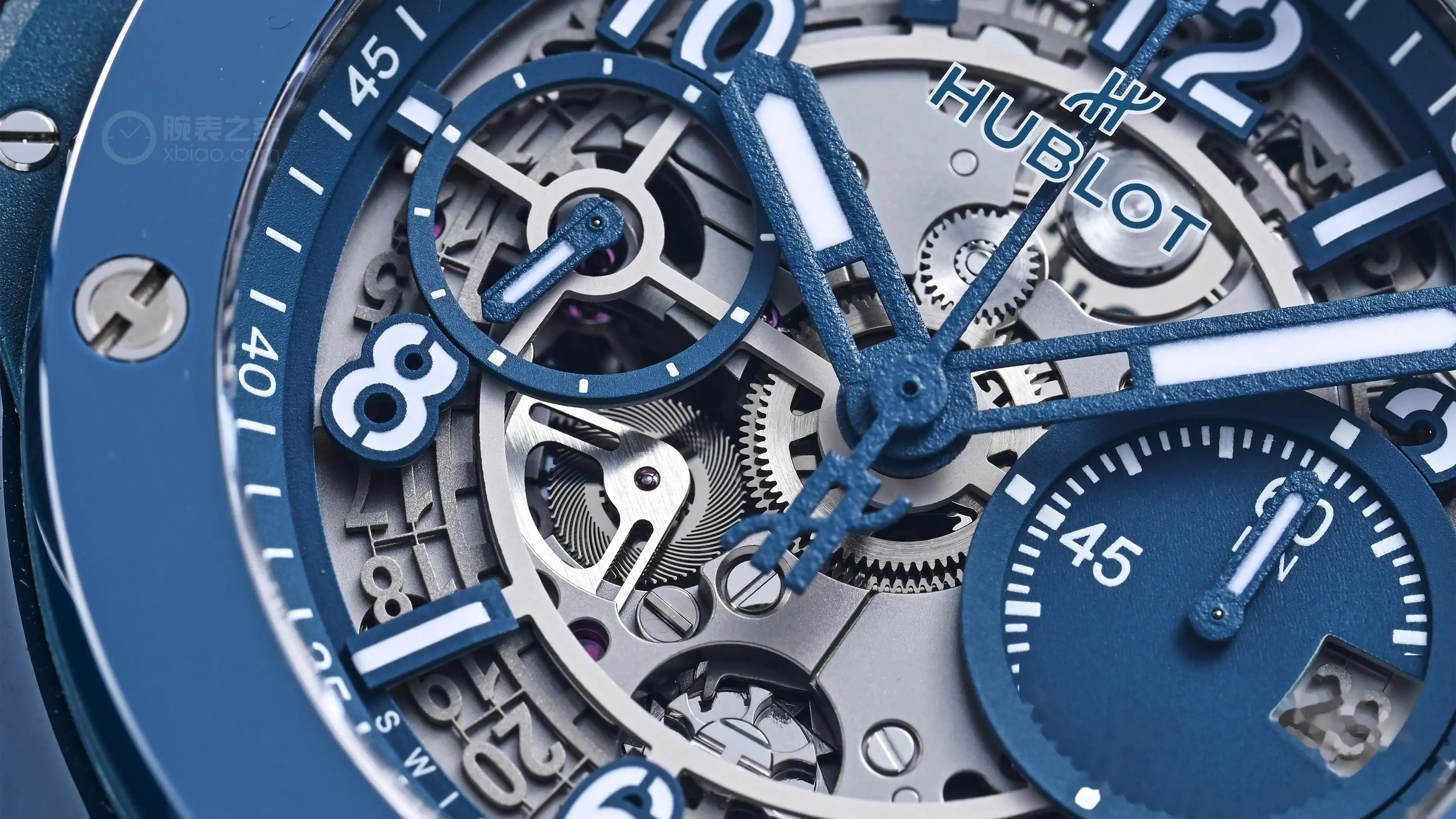 宇舶最会玩彩色陶瓷:Big Bang青灰蓝42mm,镂空盘面+飞返计时 | 奈斯探表 宇舶最会玩彩色陶瓷:Big Bang青灰蓝42mm,镂空盘面+飞返计时 | 奈斯探表