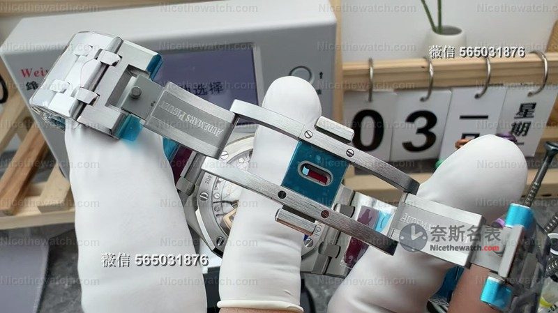 VS厂爱彼15500首测：丹东4302一体机芯+陶瓷滚珠，这次真的把背透做透了！ | 奈斯探表
