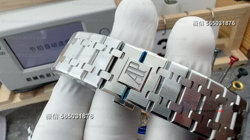 VS厂爱彼15500首测：丹东4302一体机芯+陶瓷滚珠，这次真的把背透做透了！ | 奈斯探表