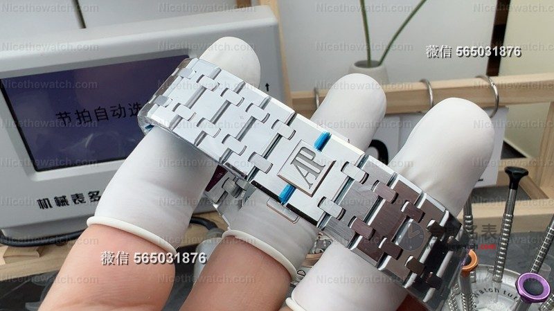 DDF厂爱彼26240实测：真4401机芯+飞返计时，这款复刻能替代APS吗？ | 奈斯探表