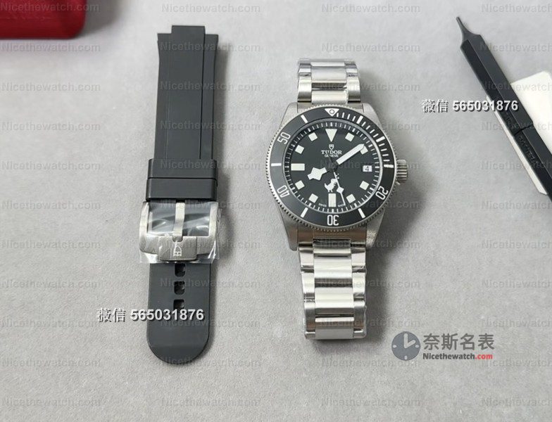 M+厂帝舵领潜"断网恐龙"实测:谷歌联名款+钛金属表壳,这款复刻太有趣了! | 奈斯探表 M+厂帝舵领潜"断网恐龙"实测:谷歌联名款+钛金属表壳,这款复刻太有趣了! | 奈斯探表