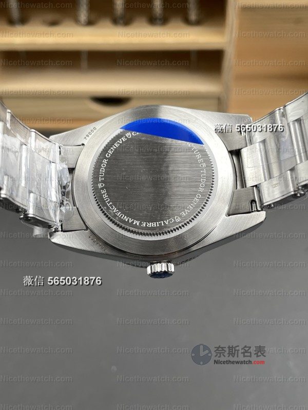 ZF厂帝舵碧湾54型实测:37mm小表径+海鸥2824,这款复古潜水表真的香! | 奈斯探表 ZF厂帝舵碧湾54型实测:37mm小表径+海鸥2824,这款复古潜水表真的香! | 奈斯探表