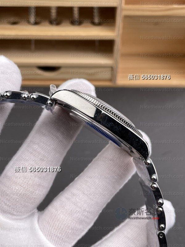 ZF厂帝舵碧湾54型实测:37mm小表径+海鸥2824,这款复古潜水表真的香! | 奈斯探表 ZF厂帝舵碧湾54型实测:37mm小表径+海鸥2824,这款复古潜水表真的香! | 奈斯探表