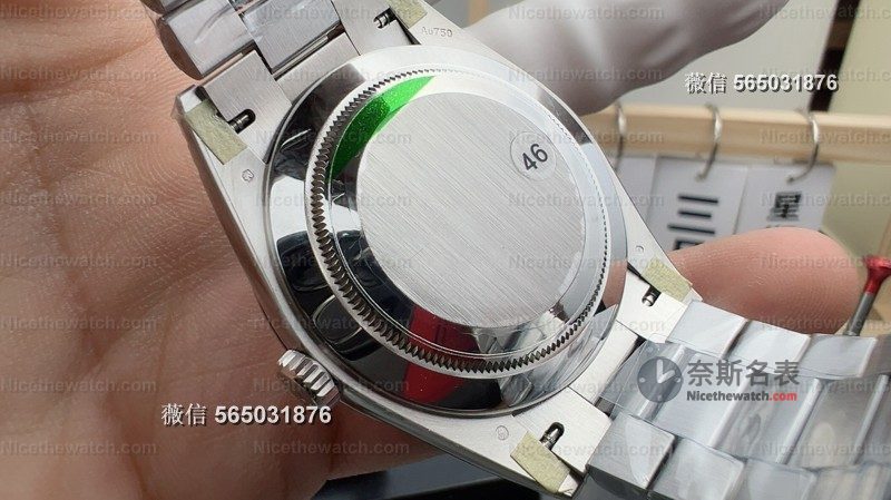 VS厂黑冰糖V2实测:183克配重+丹东3255机芯,这款复刻日志太压手了! | 奈斯探表 VS厂黑冰糖V2实测:183克配重+丹东3255机芯,这款复刻日志太压手了! | 奈斯探表