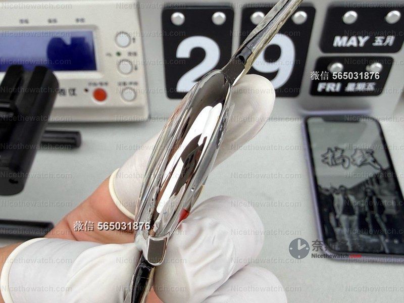 正装表首选?AF 厂蓝气球 42mm 真实佩戴报告,优缺点一次说清楚 | 奈斯探表 正装表首选?AF 厂蓝气球 42mm 真实佩戴报告,优缺点一次说清楚 | 奈斯探表