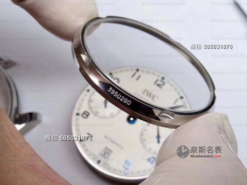 皮表带发臭开裂别硬撑！2-3年必须换，ZF万国葡七换鳄鱼皮实拍太惊艳 | 奈斯探表