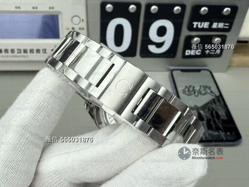 VS 厂海马 150 大黄蜂实测:丹东 8508 机芯 + 黄黑斑马针,看完再买不踩坑! | 奈斯探表 VS 厂海马 150 大黄蜂实测:丹东 8508 机芯 + 黄黑斑马针,看完再买不踩坑! | 奈斯探表