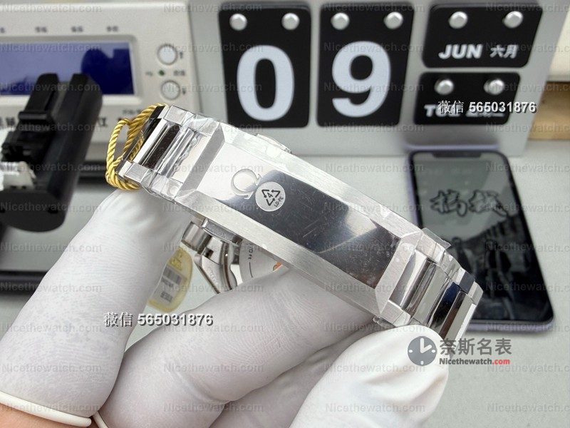 VS 厂海马 600 第四代实测:丹东 8912 机芯 + 心想事橙圈,这款潜水表真的顶! | 奈斯探表 VS 厂海马 600 第四代实测:丹东 8912 机芯 + 心想事橙圈,这款潜水表真的顶! | 奈斯探表