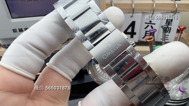 VS 厂海马 150 新款 38mm 实测:丹东 8800 机芯 + 三色可选,这款小手腕专属太友好了! | 奈斯探表 VS 厂海马 150 新款 38mm 实测:丹东 8800 机芯 + 三色可选,这款小手腕专属太友好了! | 奈斯探表