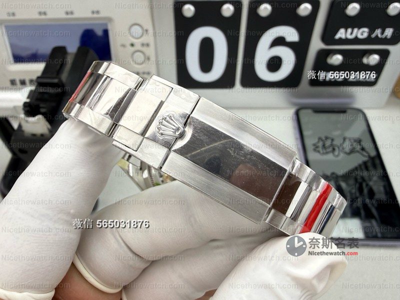 VS 厂冰蓝迪 4131 实测:丹东机芯 + 钻钉/条丁双选,这款复刻迪真的绝! | 奈斯探表 VS 厂冰蓝迪 4131 实测:丹东机芯 + 钻钉/条丁双选,这款复刻迪真的绝! | 奈斯探表