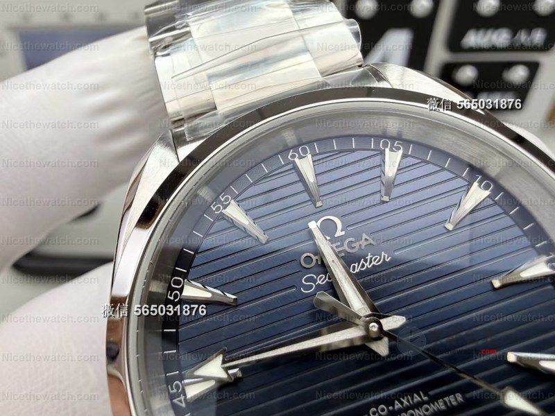 VS 厂海马 150 新款 38mm 实测:柚木盘 + 快调日历,这款小手腕专属太友好了! | 奈斯探表 VS 厂海马 150 新款 38mm 实测:柚木盘 + 快调日历,这款小手腕专属太友好了! | 奈斯探表