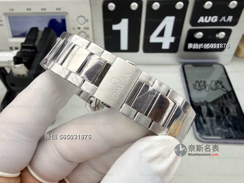 VS 厂海马 150 新款 38mm 实测:柚木盘 + 快调日历,这款小手腕专属太友好了! | 奈斯探表 VS 厂海马 150 新款 38mm 实测:柚木盘 + 快调日历,这款小手腕专属太友好了! | 奈斯探表