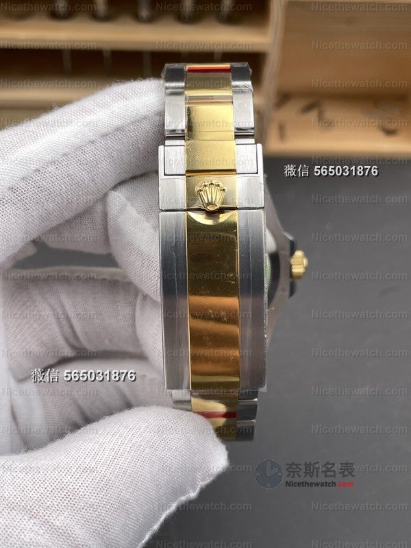VS 厂间金蓝水鬼 V2 实测：180 克配重 +27 珠滚珠，这款复刻水鬼太压手了！ | 奈斯探表