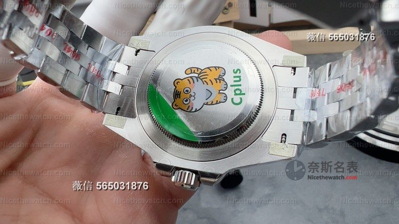 C Plus vs VS 厂可乐圈实测:无卡度 vs 有卡度,这款复刻 GMT 怎么选才不踩坑? | 奈斯探表 C Plus vs VS 厂可乐圈实测:无卡度 vs 有卡度,这款复刻 GMT 怎么选才不踩坑? | 奈斯探表