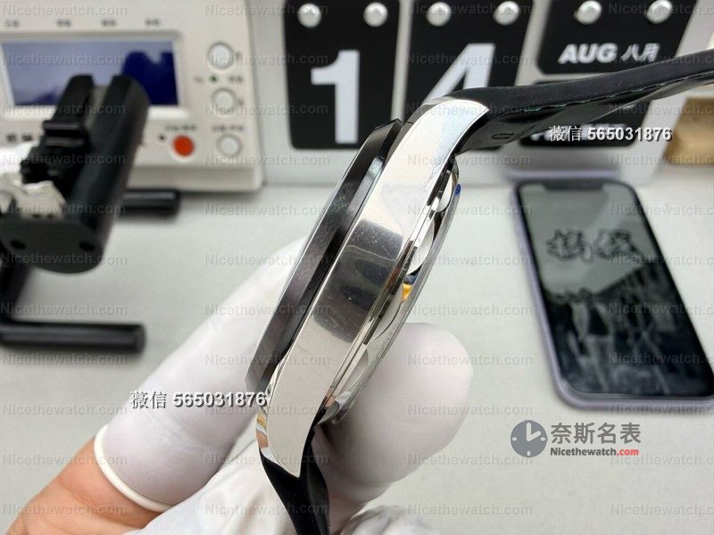 VS 厂海马 150 绿松石实测:陶瓷圈 + 烟熏绿盘 +8900 机芯,这款运动复刻太惊艳了! | 奈斯探表 VS 厂海马 150 绿松石实测:陶瓷圈 + 烟熏绿盘 +8900 机芯,这款运动复刻太惊艳了! | 奈斯探表