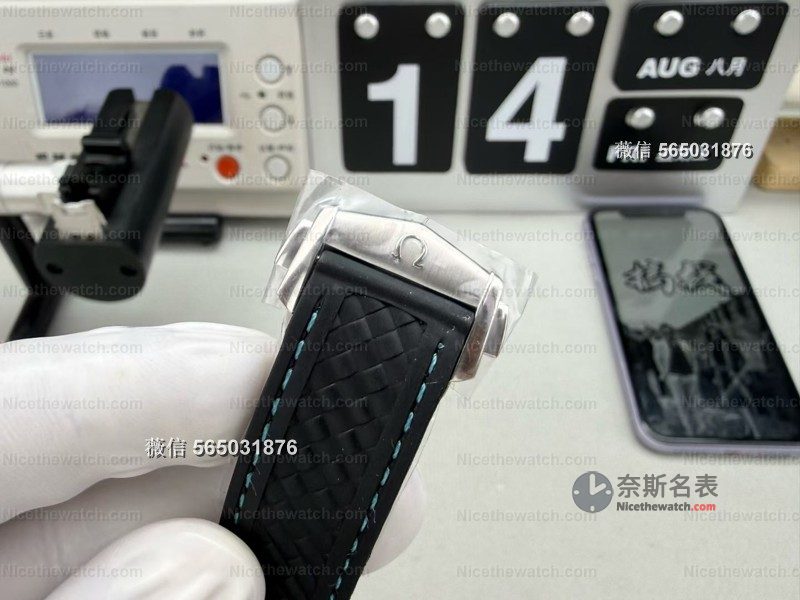 VS 厂海马 150 绿松石实测:陶瓷圈 + 烟熏绿盘 +8900 机芯,这款运动复刻太惊艳了! | 奈斯探表 VS 厂海马 150 绿松石实测:陶瓷圈 + 烟熏绿盘 +8900 机芯,这款运动复刻太惊艳了! | 奈斯探表