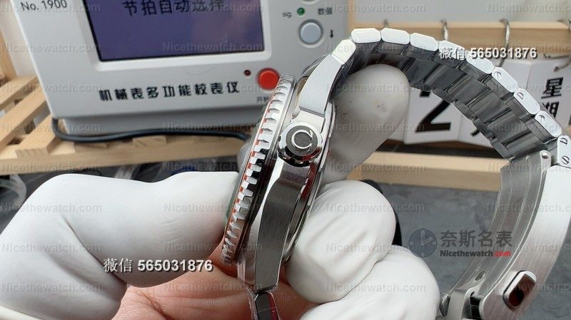 VS 厂海马 600 第四代实测:橙色圈 + 丹东 8912 机芯,这款潜水复刻真的顶! | 奈斯探表 VS 厂海马 600 第四代实测:橙色圈 + 丹东 8912 机芯,这款潜水复刻真的顶! | 奈斯探表