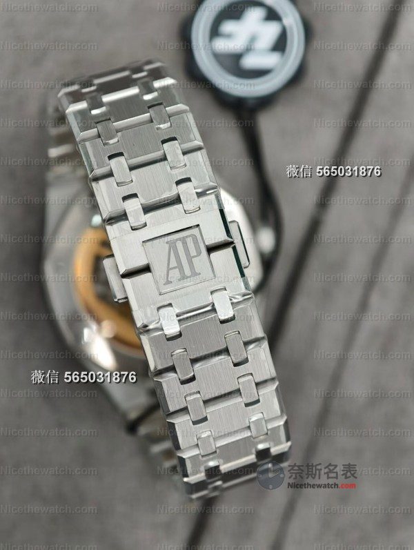 ZF 厂爱彼 15500 全新升级实测:4302 一体无卡度机芯,这款复刻钢王能否登顶? | 奈斯探表 ZF 厂爱彼 15500 全新升级实测:4302 一体无卡度机芯,这款复刻钢王能否登顶? | 奈斯探表