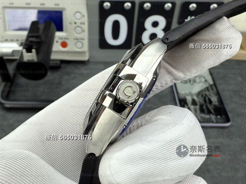 VS厂欧米茄五代星座深度解析：一体陶瓷圈与丹东8900机芯的强强联合 | 奈斯探表