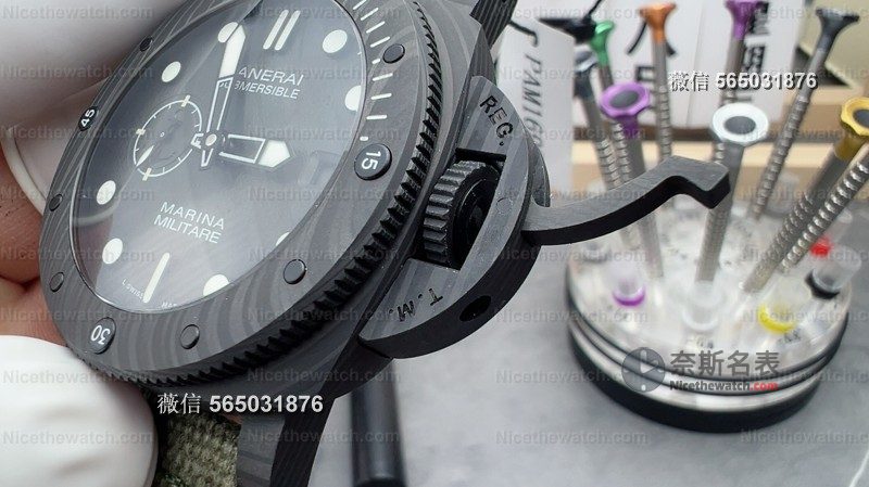 VS厂沛纳海1698碳纤维版深度拆解:122g极致轻盈+P9100一体机芯,硬汉必入! | 奈斯探表 VS厂沛纳海1698碳纤维版深度拆解:122g极致轻盈+P9100一体机芯,硬汉必入! | 奈斯探表